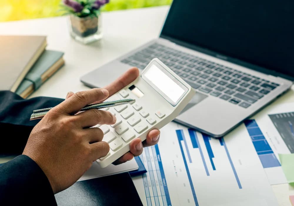 Payroll records, employee calculations and statutory control documents
